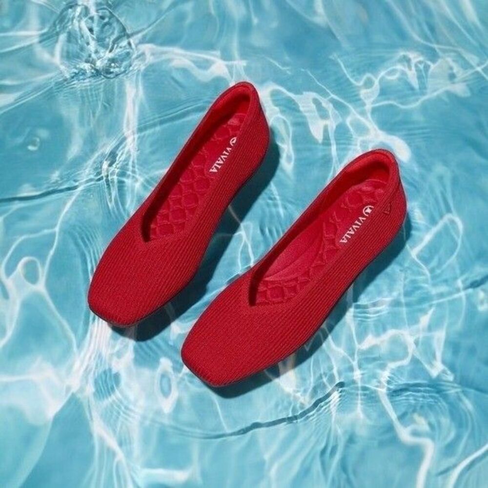 VIVAIA Lightweight Square-Toe V-Cut Flats (Margot Walker) Red EU/39.5 US/8.5